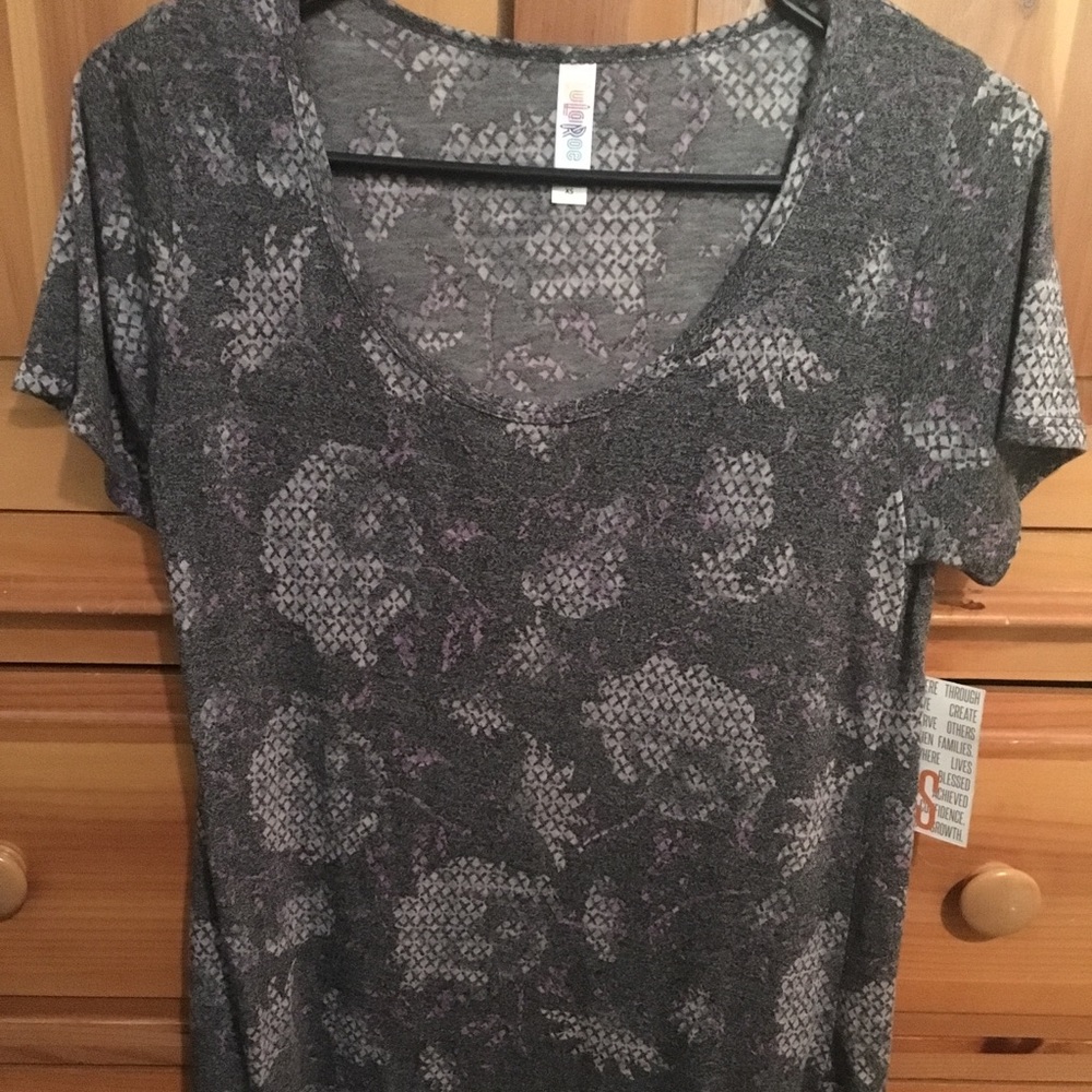 Lularoe top